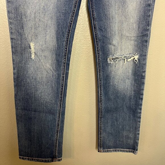 Gap Real Straight Jeans Womens Size 28S Midrise Distressed Faded‎ Wash Short - Picture 4 of 7